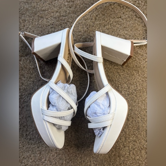 Lulu's White Block Heel Sandals - Picture 4 of 6